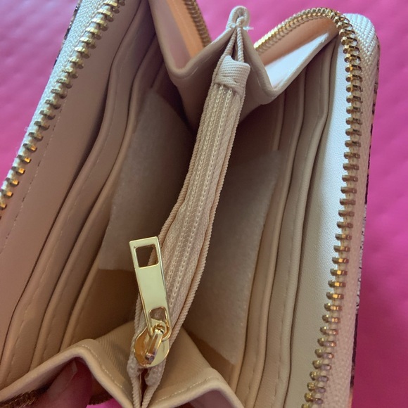 A New Day Snakeskin Print Women’s Wallet Small - Picture 2 of 5